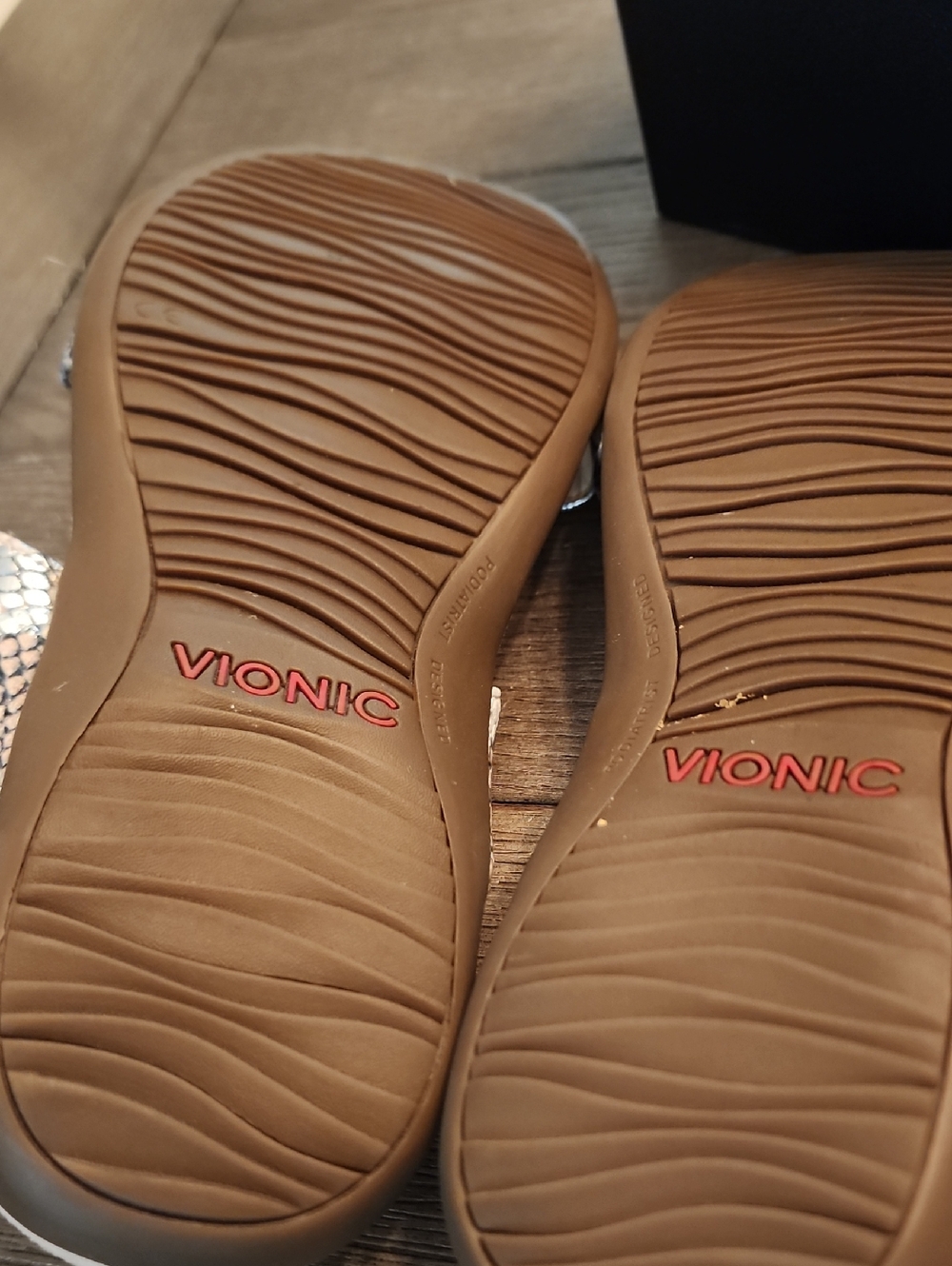 Vionic Slide Sandals - Picture 5 of 5